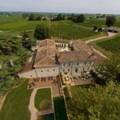 Отель Le Relais De Franc Mayne Saint Emilion Франция, Сент-Эмильон - отзывы, цены и фото номеров - забронировать отель Le Relais De Franc Mayne Saint Emilion онлайн спортивное сооружение