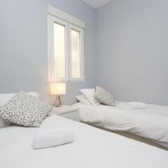 Отель Apartamentos MLR Goya-Salamanca by Allô Housing детские мероприятия