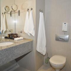 Отель Lucky Bansko Aparthotel SPA & Relax ванная фото 2