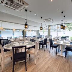 Tryp San Sebastián Orly Hotel питание