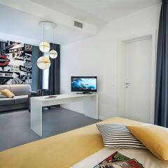 Hotel Love Boat комната для гостей