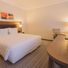 Гостиница Hilton Garden Inn Красноярск в Красноярске - забронировать гостиницу Hilton Garden Inn Красноярск, цены и фото номеров комната для гостей фото 2