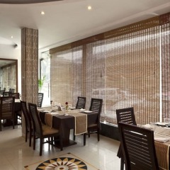 Hotel Saptagiri питание