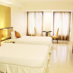 Апартаменты Romance Serviced Apartment Бангкок комната для гостей фото 2