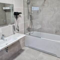 Aparthotel Centar Sarajevo in Sarajevo, Bosnia and Herzegovina from 96$, photos, reviews - zenhotels.com bathroom