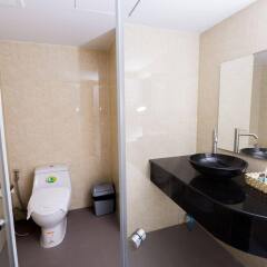 Отель Euro Luxury Pavillion Бангкок ванная