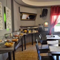 Отель The Hostel Riccione Италия, Риччоне - отзывы, цены и фото номеров - забронировать отель The Hostel Riccione онлайн питание