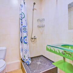 Отель Center Hotel Кыргызстан, Бишкек - отзывы, цены и фото номеров - забронировать отель Center Hotel онлайн ванная