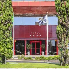 Отель Ramada by Wyndham Lisbon фото 4
