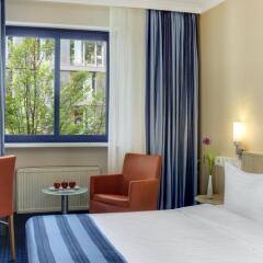 Отель IntercityHotel Nürnberg 3* Стандартный номер с различными типами кроватей