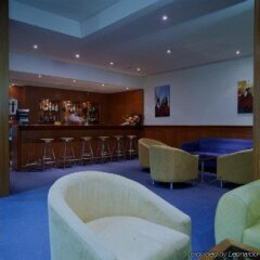 Hotel VIP Executive Zurique гостиничный бар фото 2