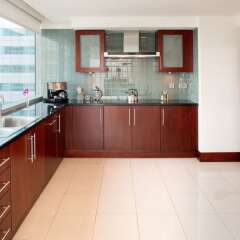 Отель Jumeirah Living - World Trade Centre Residence в номере