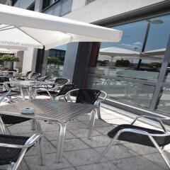 HQ La Galeria Hotel-Restaurante бассейн
