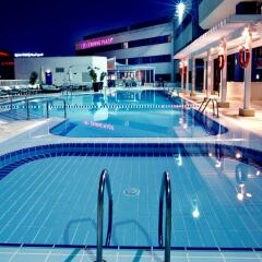 Отель Crowne Plaza Dubai - Deira Дубай бассейн фото 3
