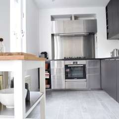 Отель Beautifully Decorated 2 Bedroom Home in Clerkenwell Лондон в номере фото 2