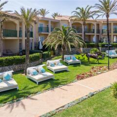 Отель VIVA Cala Mesquida Resort & Spa