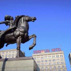 Congress Plaza Hotel спортивное сооружение