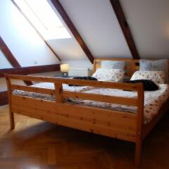 Апартаменты Generous Attic Apartment детские мероприятия фото 2
