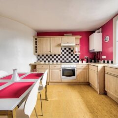 Отель Top Floor 3BR Apt Near Edinburgh Castle Великобритания, Эдинбург - отзывы, цены и фото номеров - забронировать отель Top Floor 3BR Apt Near Edinburgh Castle онлайн