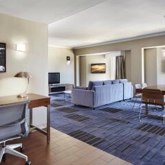 Отель Hilton Newark Airport США, Элизабет - отзывы, цены и фото номеров - забронировать отель Hilton Newark Airport онлайн интерьер отеля фото 2
