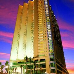 Отель Shenzhen 999 Royal Suites & Towers Китай, Шэньчжэнь - отзывы, цены и фото номеров - забронировать отель Shenzhen 999 Royal Suites & Towers онлайн вид на фасад