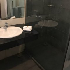 Отель Induruwa Beach Resort Шри-Ланка, Бентота - отзывы, цены и фото номеров - забронировать отель Induruwa Beach Resort онлайн ванная