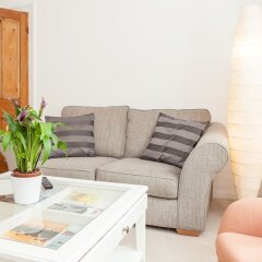 Отель Lovely 1 Bed Self-Contained Flat in Greenwich комната для гостей фото 4
