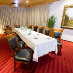 Отель Sport & Wellness Hotel San Gian St Moritz Швейцария, Санкт-Мориц - отзывы, цены и фото номеров - забронировать отель Sport & Wellness Hotel San Gian St Moritz онлайн помещение для мероприятий