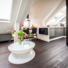 Отель East Quarter Apartments Нидерланды, Амстердам - отзывы, цены и фото номеров - забронировать отель East Quarter Apartments онлайн балкон
