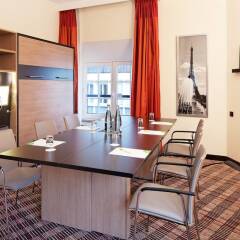 Отель Courtyard By Marriott Paris Boulogne Булонь-Бийанкур в номере фото 2