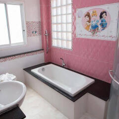 Отель Narnia Villa Pattaya ванная