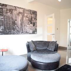 Отель 2 Bedroom Edinburgh Apartment Close To Airport Великобритания, Эдинбург - отзывы, цены и фото номеров - забронировать отель 2 Bedroom Edinburgh Apartment Close To Airport онлайн комната для гостей фото 5
