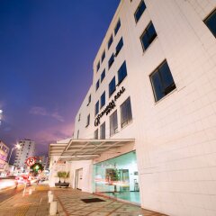 Отель Granada Real Колумбия, Кали - отзывы, цены и фото номеров - забронировать отель Granada Real онлайн вид на фасад