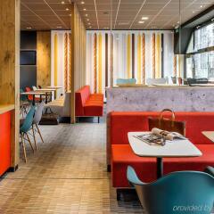 Отель ibis Düsseldorf City интерьер отеля