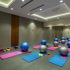Отель DoubleTree by Hilton Istanbul Topkapi фитнесс-зал фото 2