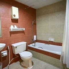 Отель Travel Lodge Suriwongse - Adult Only Бангкок фото 3