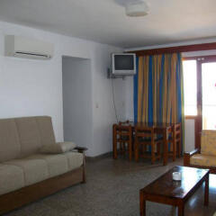 Отель Apartamentos Llevant комната для гостей фото 4