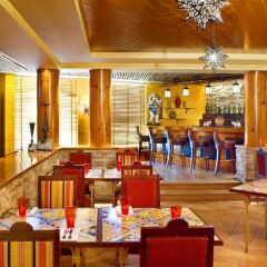 Sheraton Abu Dhabi Hotel & Resort гостиничный бар