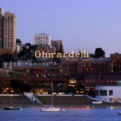 Отель Fairmont Heritage Place, Ghirardelli Square городской автобус