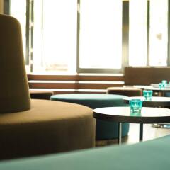 Отель Motel One München - Deutsches Museum Германия, Мюнхен - отзывы, цены и фото номеров - забронировать отель Motel One München - Deutsches Museum онлайн гостиничный бар
