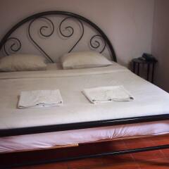 Отель Little Home Guesthouse Паттайя комната для гостей
