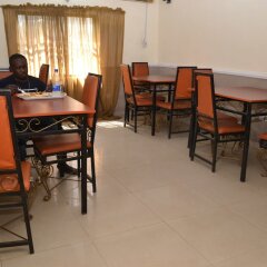 Aquatic Suites & Lounge in Ikeja, Nigeria from 28$, photos, reviews - zenhotels.com guestroom photo 5