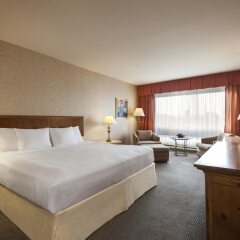 Отель Place Dupuis Montréal Downtown - An Ascend Hotel Collection Канада, Монреаль - отзывы, цены и фото номеров - забронировать отель Place Dupuis Montréal Downtown - An Ascend Hotel Collection онлайн комната для гостей фото 5
