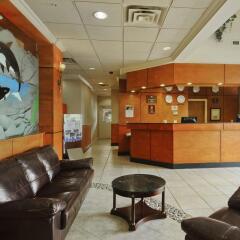 Отель Days Inn Vancouver Airport Канада, Ричмонд - отзывы, цены и фото номеров - забронировать отель Days Inn Vancouver Airport онлайн интерьер отеля