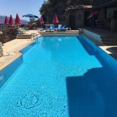 Belle Vue Hotel Турция, Олудениз - 2 отзыва об отеле, цены и фото номеров - забронировать отель Belle Vue Hotel онлайн бассейн фото 2