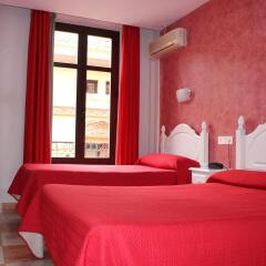 Отель Hostal Sonia комната для гостей фото 4
