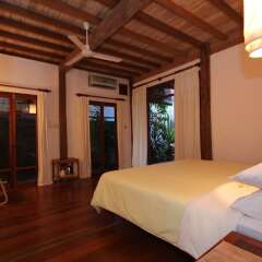 Sala Prabang Hotel сейф в номере