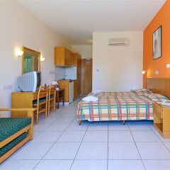 Отель Paramount Aparthotel Кипр, Протарас - отзывы, цены и фото номеров - забронировать отель Paramount Aparthotel онлайн комната для гостей фото 4