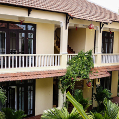 Отель Hoi An Holiday Villa балкон