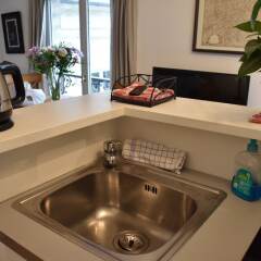 Апартаменты Charming Apartment Near Le Marais в номере